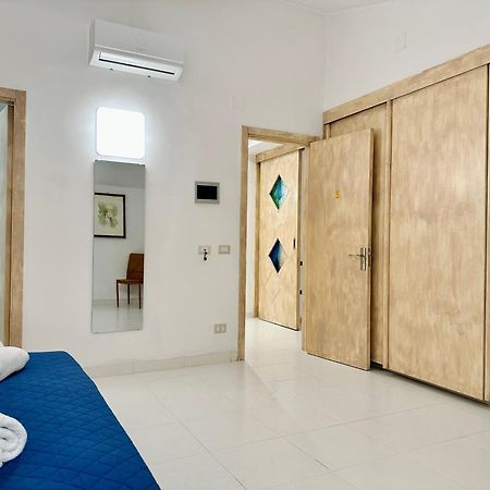 Unique Rooms In Centro Citta Bagno Privato E Climatizzatore ラグーザ エクステリア 写真
