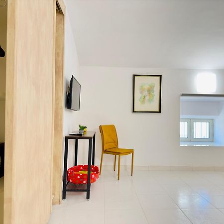 Unique Rooms In Centro Citta Bagno Privato E Climatizzatore ラグーザ エクステリア 写真