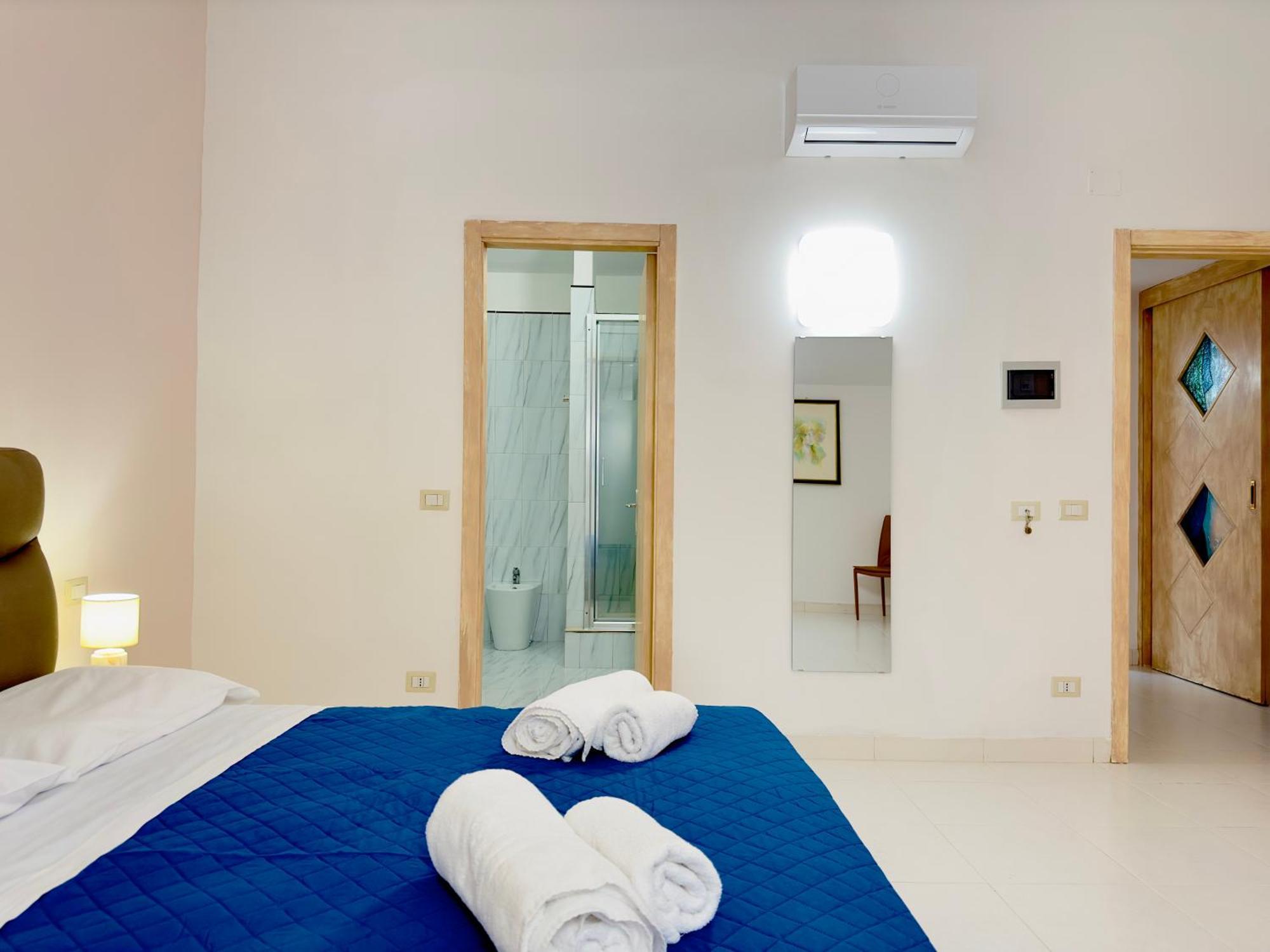 Unique Rooms In Centro Citta Bagno Privato E Climatizzatore ラグーザ エクステリア 写真