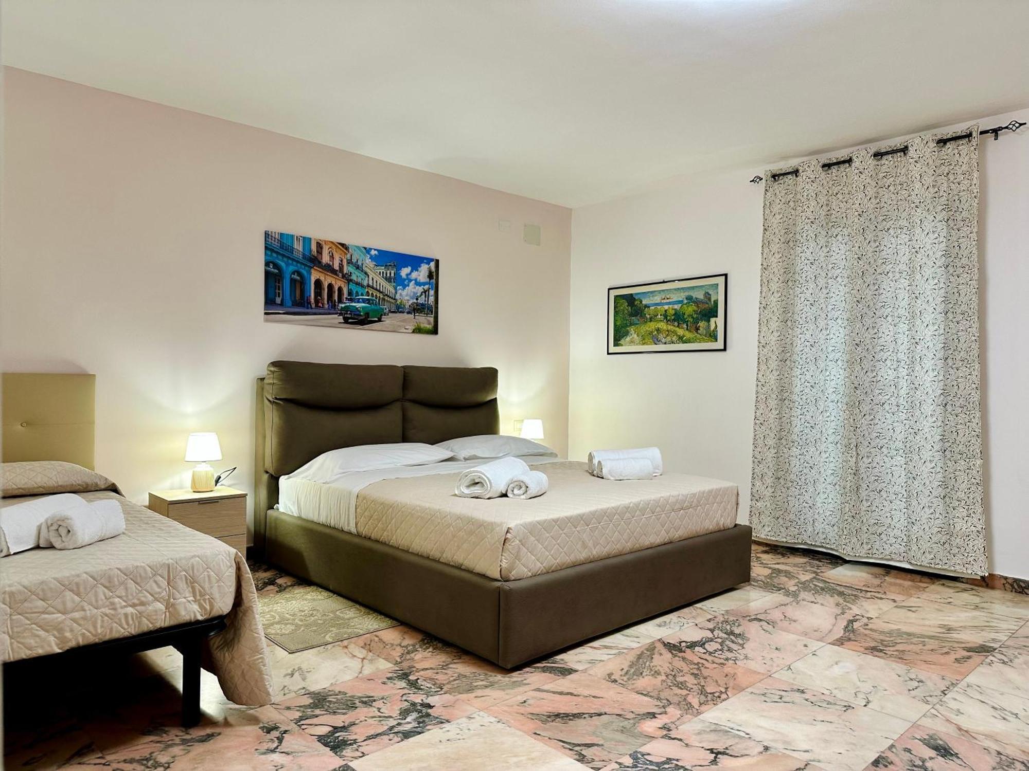 Unique Rooms In Centro Citta Bagno Privato E Climatizzatore ラグーザ エクステリア 写真