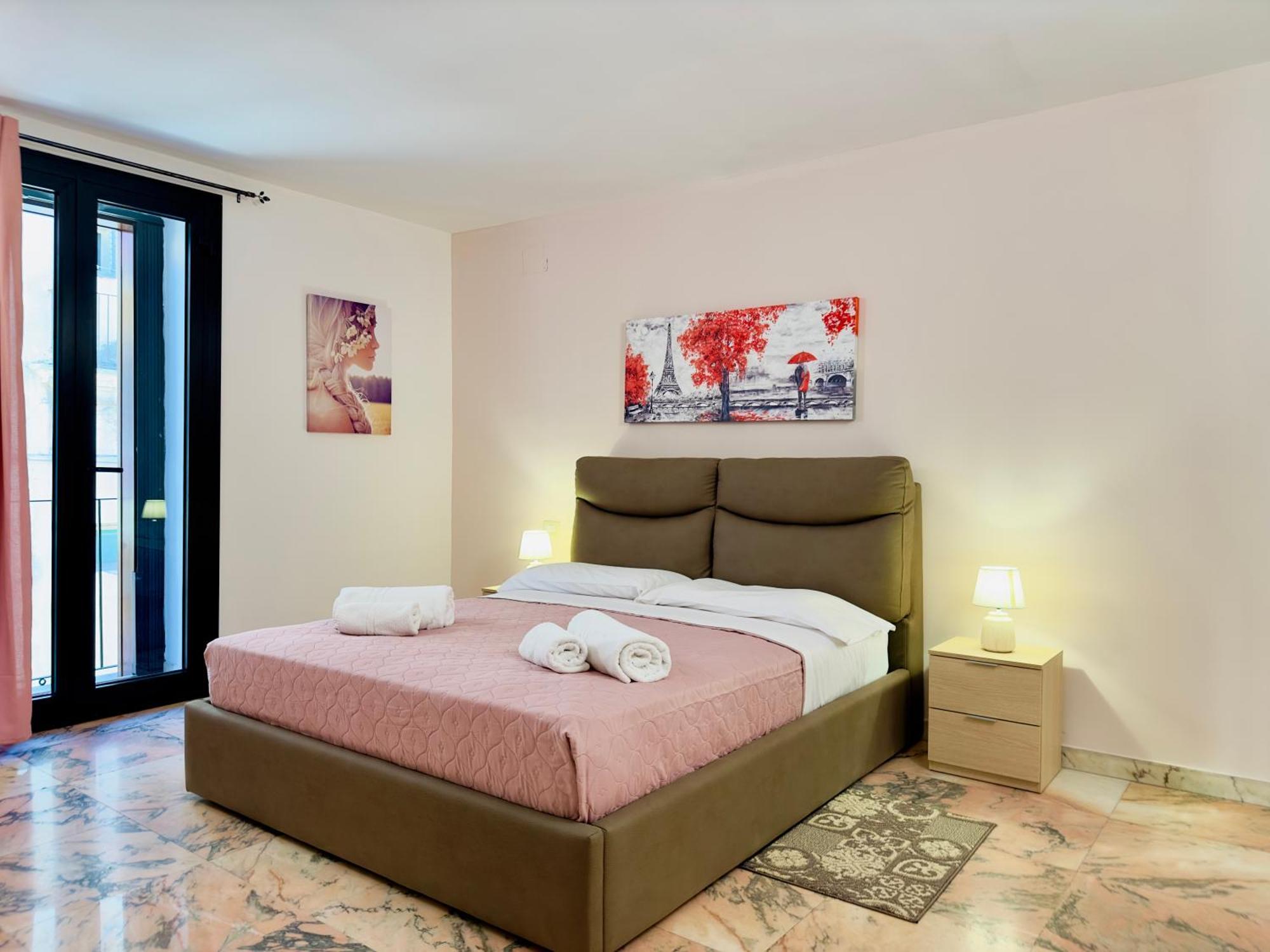Unique Rooms In Centro Citta Bagno Privato E Climatizzatore ラグーザ エクステリア 写真