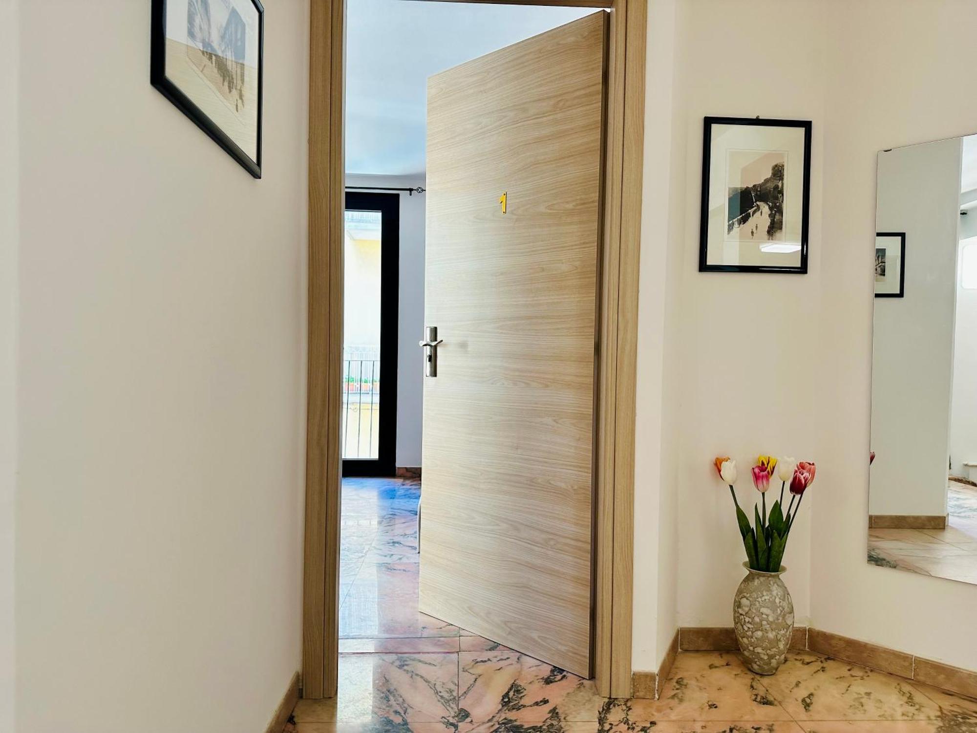 Unique Rooms In Centro Citta Bagno Privato E Climatizzatore ラグーザ エクステリア 写真
